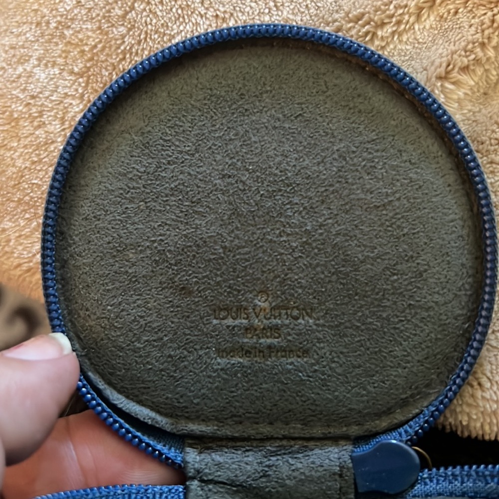 Louis Vuitton miniature Epi jewelry case & Epi Porte coin purse or AirPods case - Picture 8 of 11
